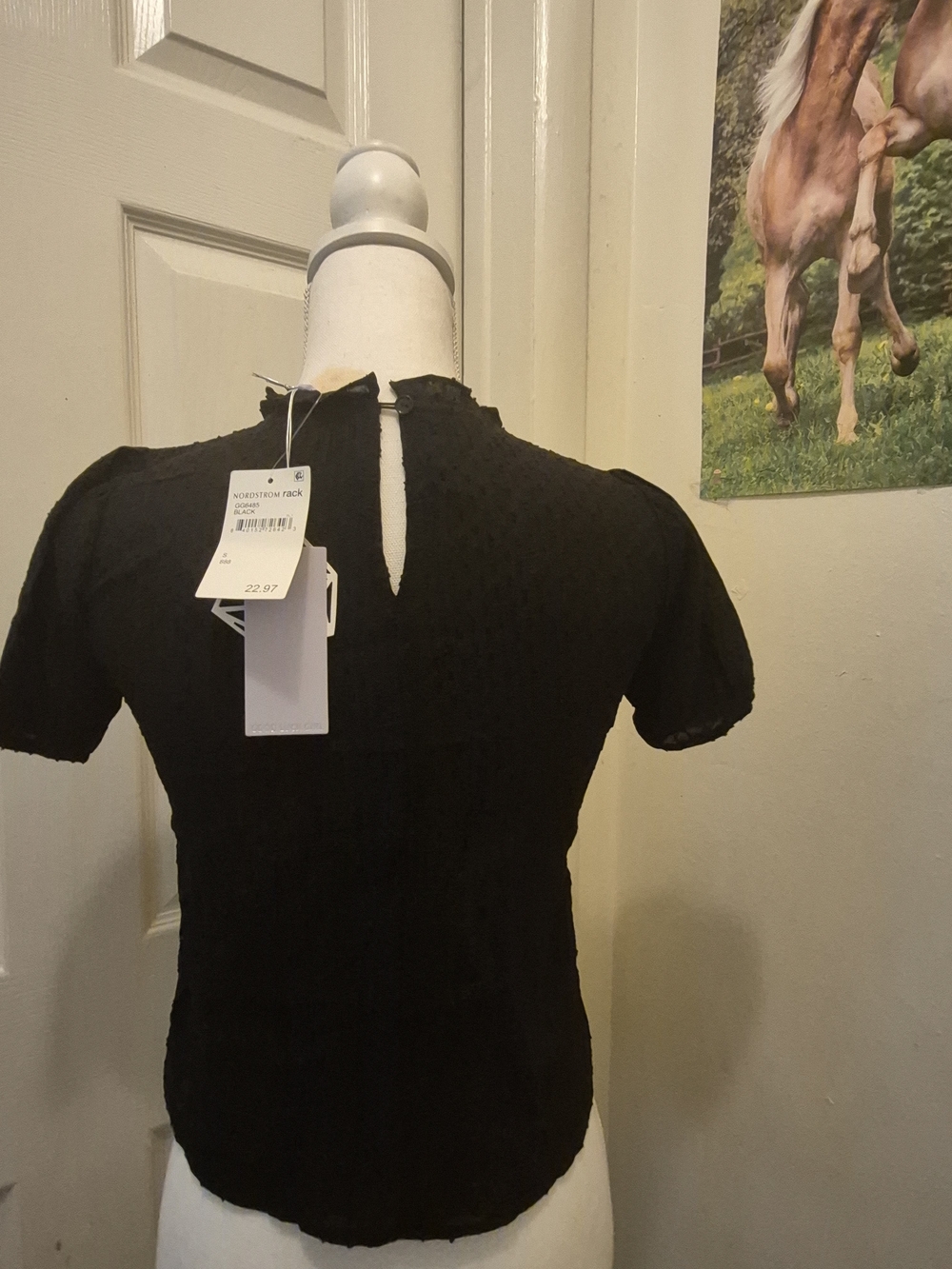 Nordstrom Black Short Sleeve Textured Keyhole Top